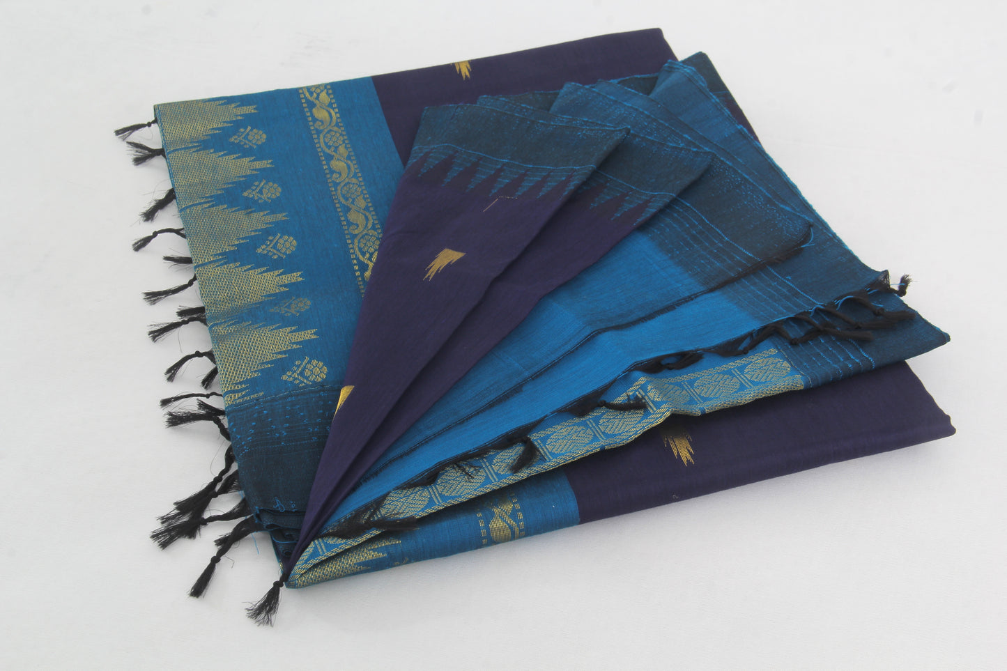 Elampillai Kalyani Cotton Sarees – Mulled Wine body with Water Blue Border - 100% Cotton Sarees – Perfect for all occasions – P000264