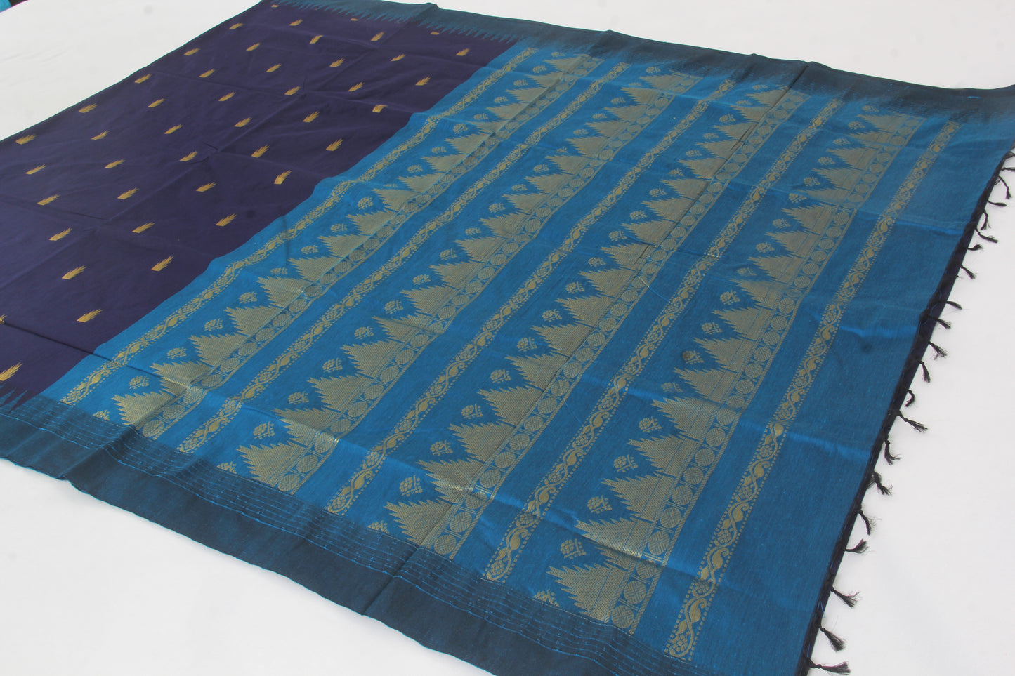 Elampillai Kalyani Cotton Sarees – Mulled Wine body with Water Blue Border - 100% Cotton Sarees – Perfect for all occasions – P000264