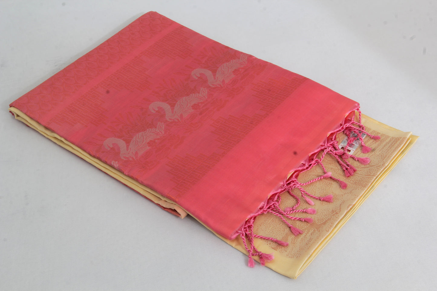 Kanchipuram Pattu Silk Saree – Pure Silk - Silk mark certified – Vanilla body with light carmine pink pallu – P00126
