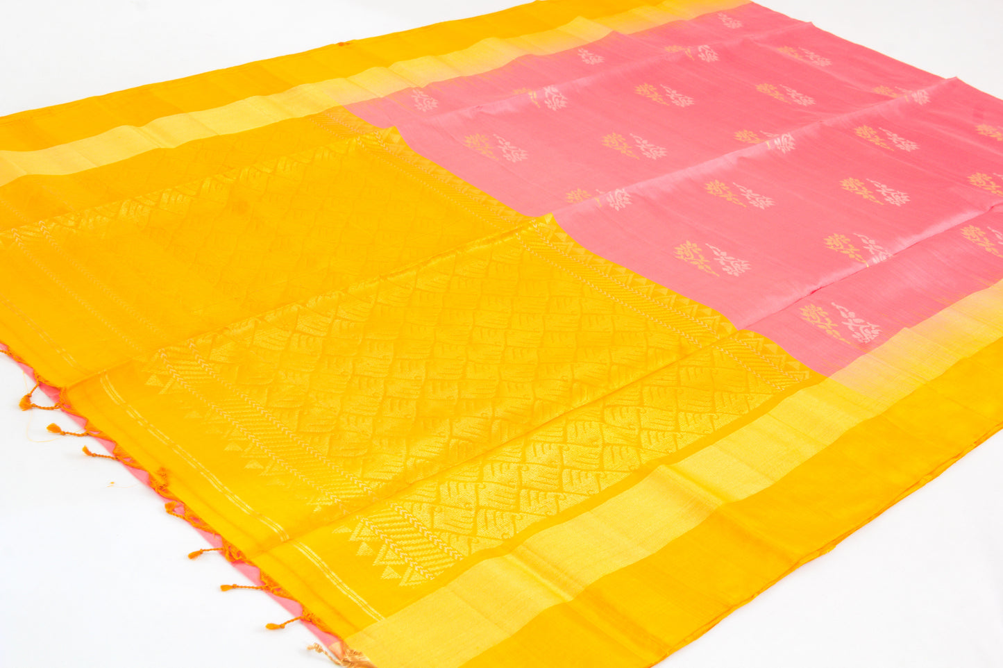 Salem Silk Sarees – Salmon Pink and Golden Yellow – 100% Pure Mulberry Silk –Soft Silk – Meena Bhutta - P000269