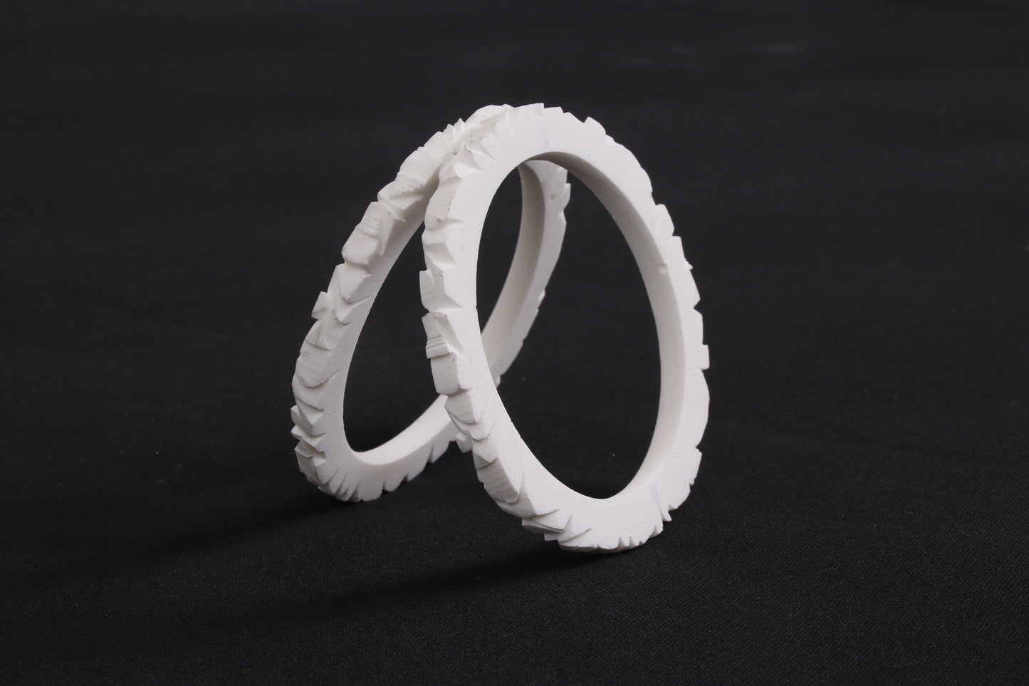 Kannyakumari Sangu Valaiyal – Shell Bangles –Locally crafted– 8 CM in Diameter –Made with Sea shells – Perfect for Children and Adults - P000297
