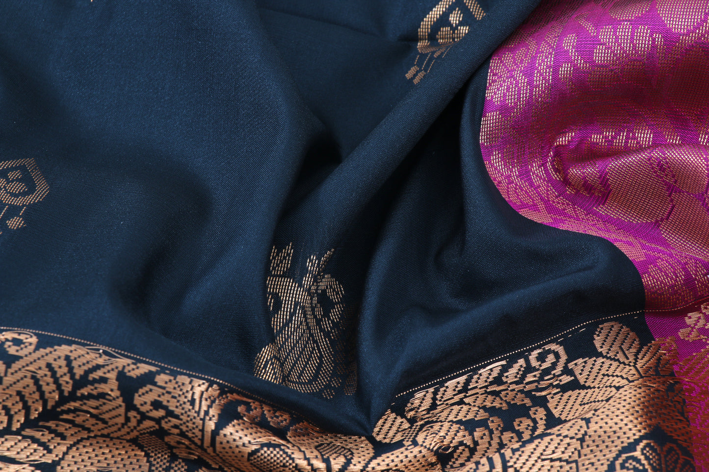 Kanchipuram Pattu Silk Saree – Semi Silk –Box Bhutta Saree- P000139