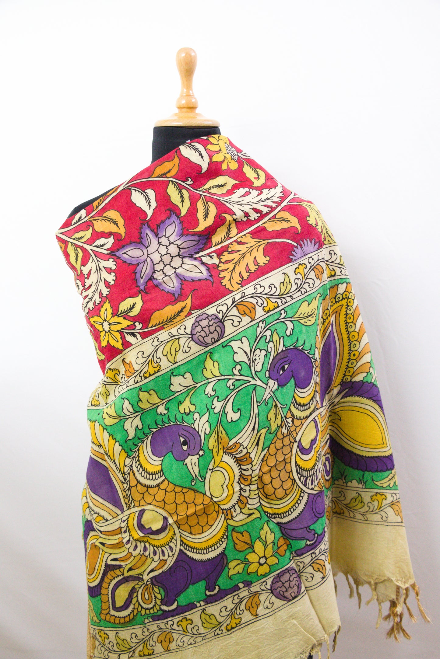 Srikalahasthi Kalamkari handpainted handloom Dupattah with Mangalagiri Border – Bangalore Silk-P0006