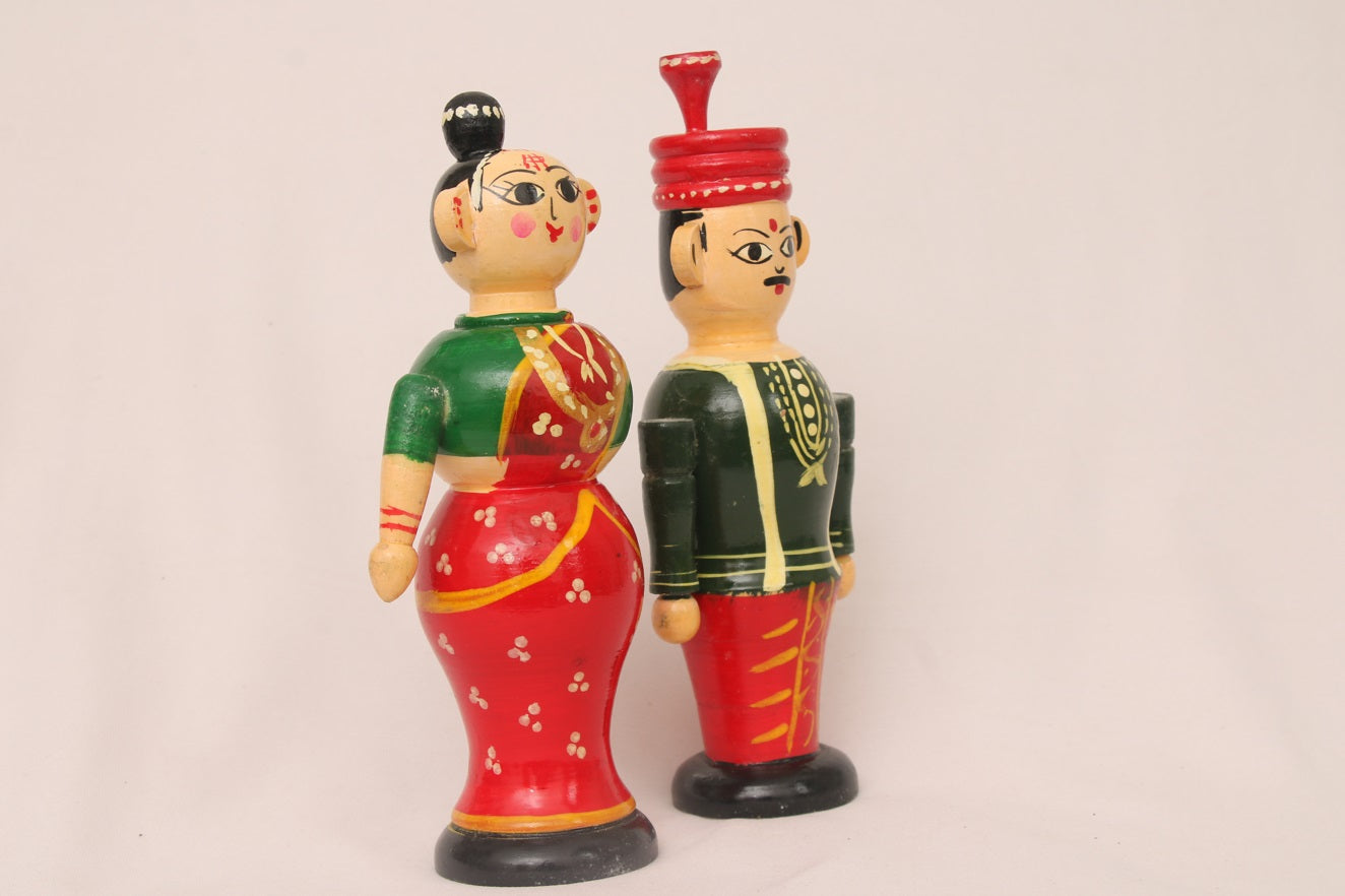 Channapatna wood craft –Locally crafted –Raja Rani in a plate– Naturally colored - Perfect for Home decor - P000197