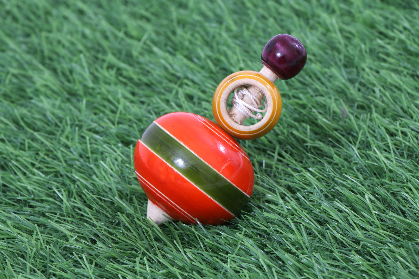 Kondapalli Wooden Toys –Locally crafted –Perfect gift for toddlers – Wooden Spinning top (Lattu) - Naturally colored – P000320