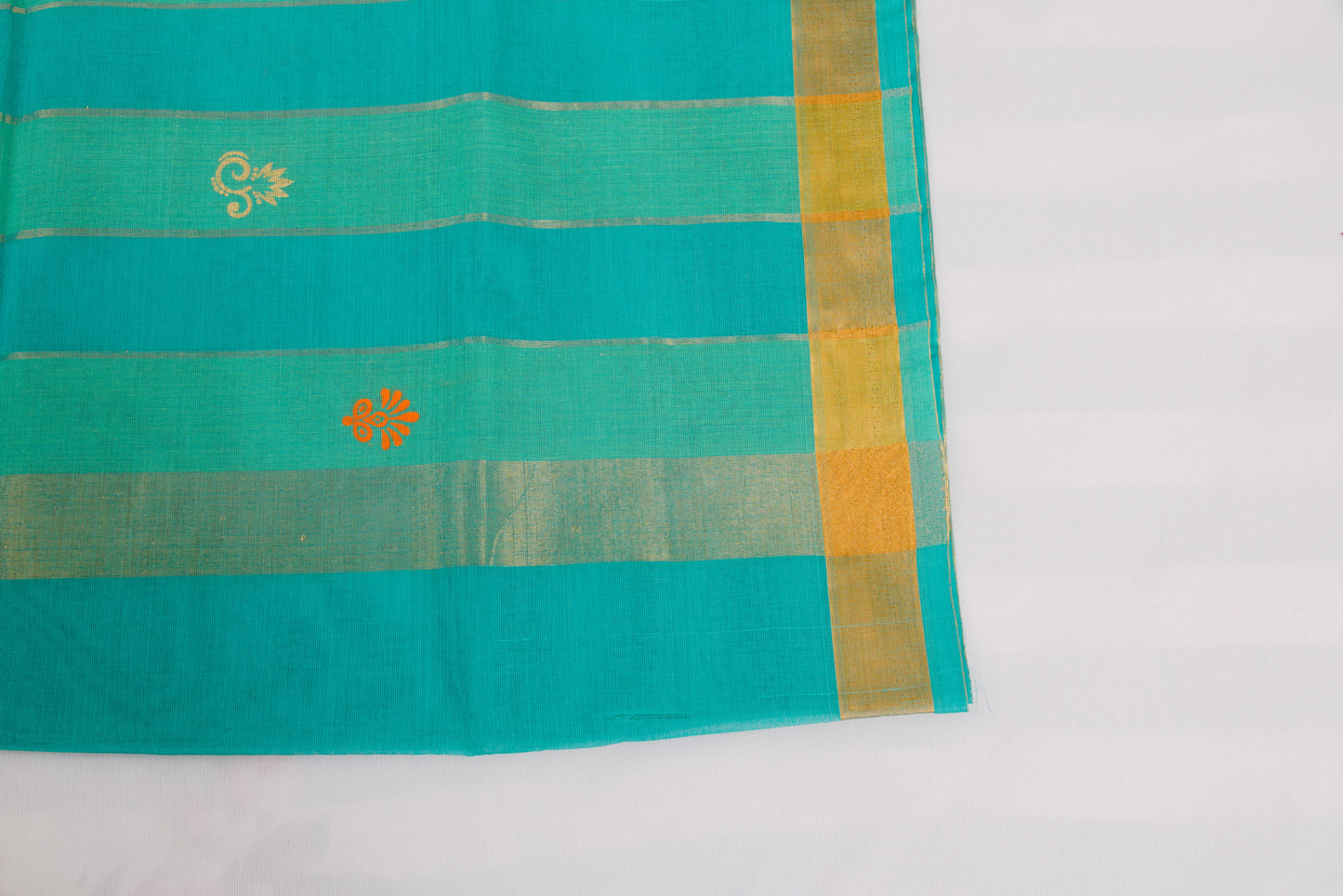 Handloom Venkatagiri saree in bean red with geometric border and bhuttas