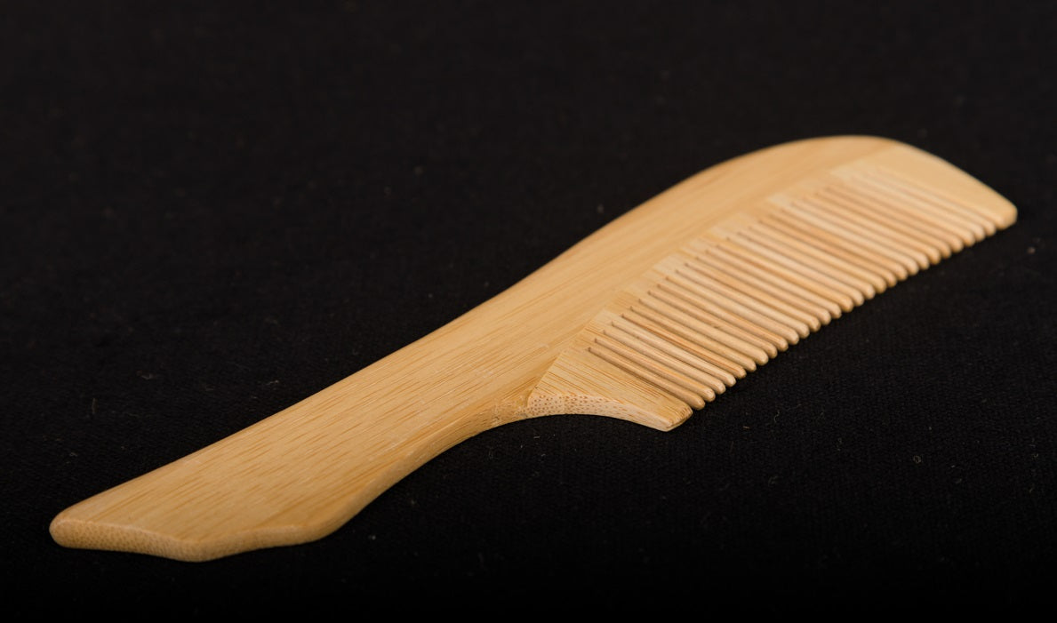 Udayagiri Cutlery – Wooden Comb – Large Size - Made with Neem wood - P00056 – 7.5 X 2 Inches