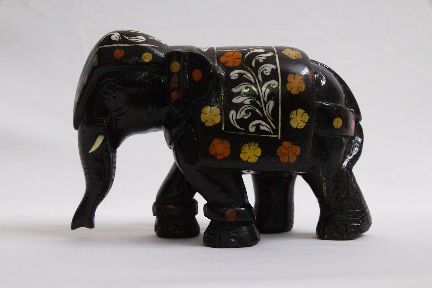 Mysore rosewood craft – Set of two Elephants - 5 inches height - Locally crafted – Rosewood - Naturally colored - Perfect for home decor- P000168