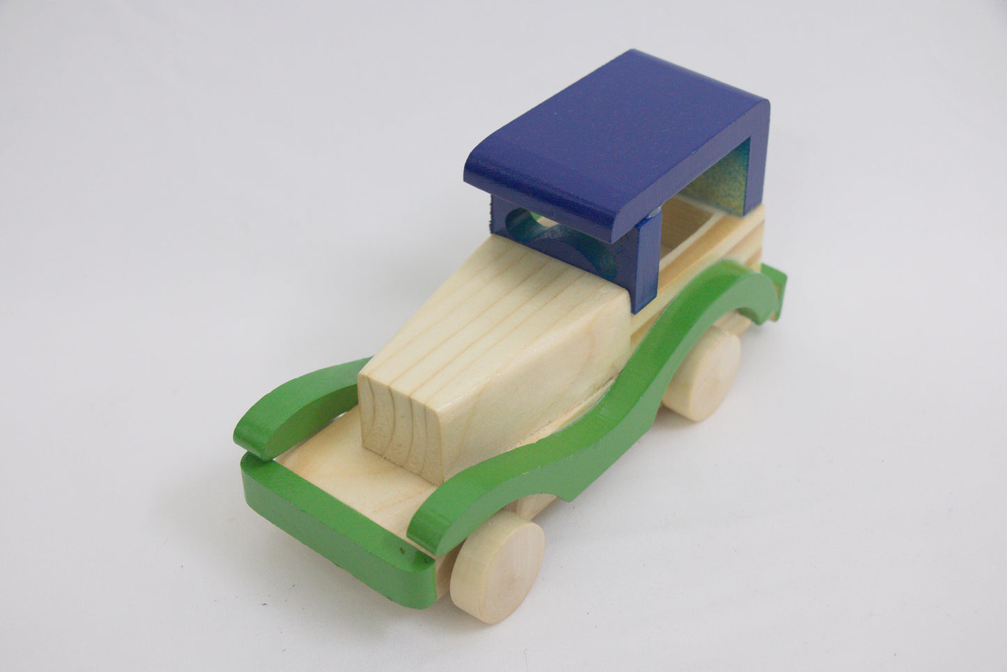 Channapatna Toys –Locally crafted –  Car toy - For Kids / Home decoration / Office decor – Length – 6 inches -   P000193
