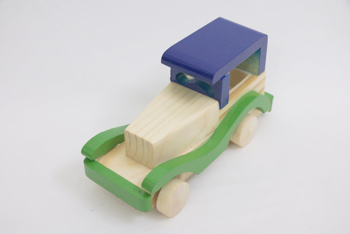 Channapatna Toys –Locally crafted –  Car toy - For Kids / Home decoration / Office decor – Length – 6 inches -   P000193