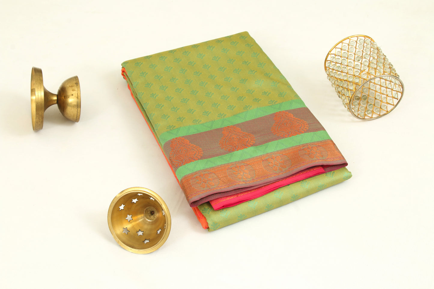 Kanchipuram Pattu Silk Saree – Semi Soft Silk – Light Olive Green body, Burning Orange pallu - Bhutta design- P000144