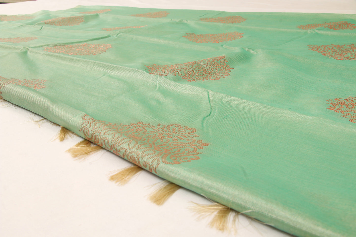 Kanchipuram Pattu Silk Saree – Semi Soft Silk – Bhutta design- Summer Green  - thread work in body and pallu - P00178