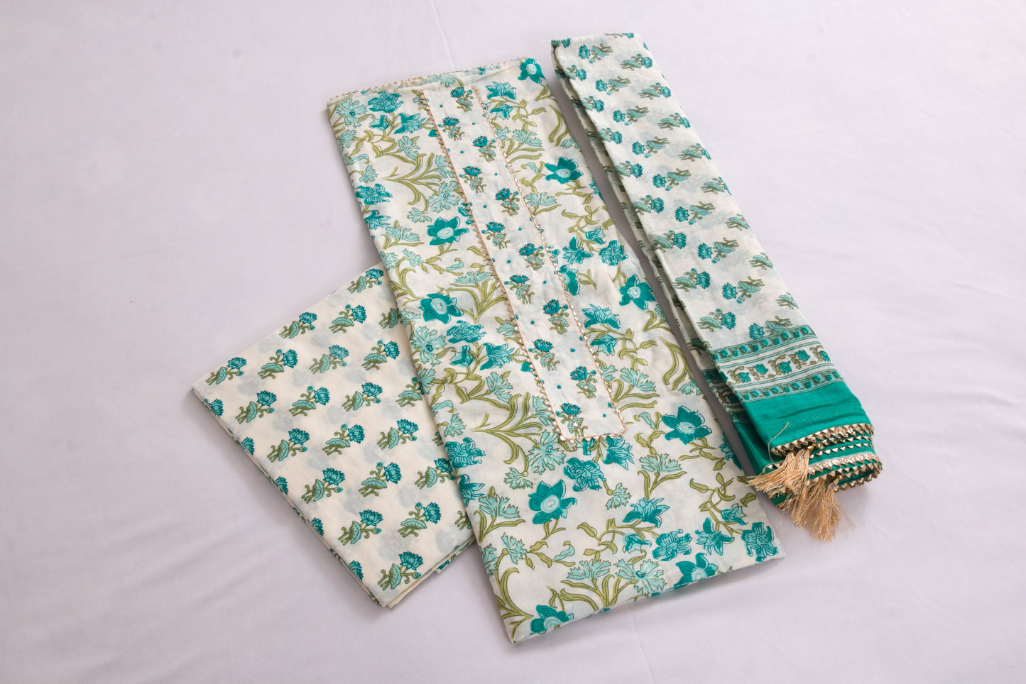 Jaipur Block printed Salwar set – 3 piece salwar set – 100% Cotton– White with aquamarine floral designs - Perfect for all occasions – P000285