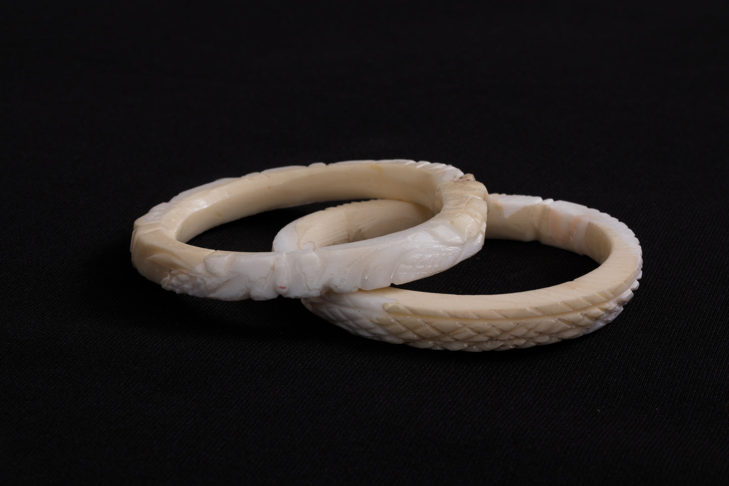 Kannyakumari Sangu Valaiyal – Shell Bangles –Locally crafted– 6.5 CM in Diameter –Made with Sea shells –  Perfect for Children -  P000305