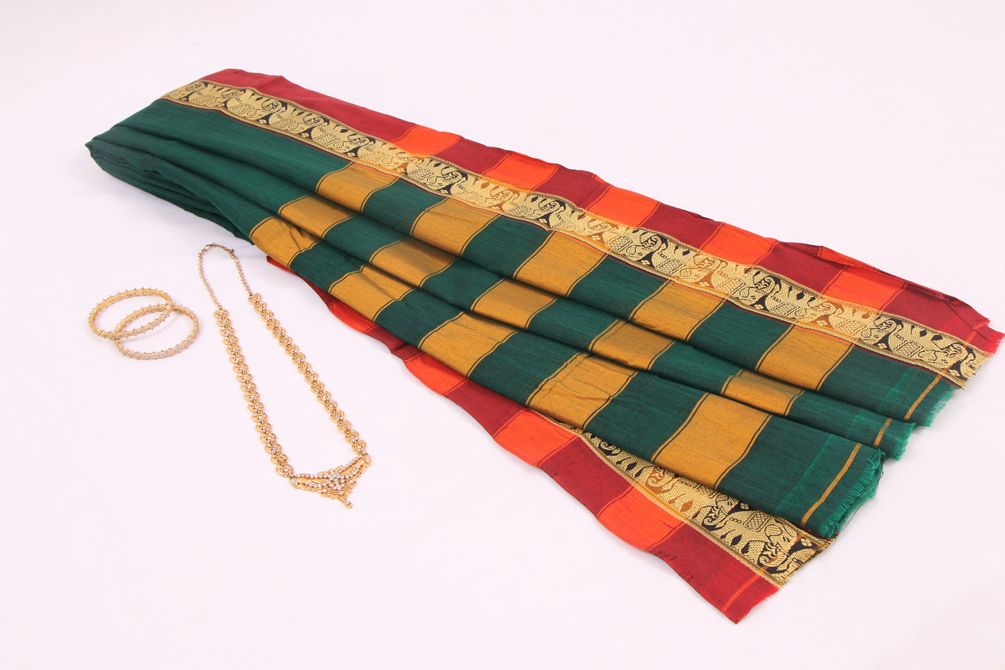 Narayanpet Cotton sarees – Sherwood Green with Elephant border- 100% Cotton Sarees – Perfect for all occasions – P000349