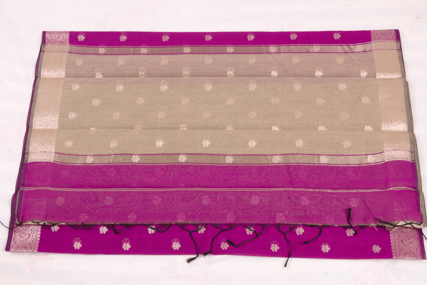 Kovai Kora Cotton Sarees – Fuchasia - 100% Cotton Sarees – Bhutta Design - Perfect for all occasions – P000360