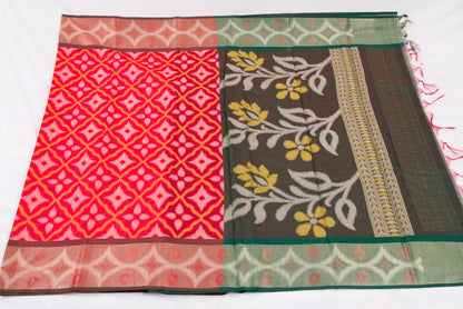 Pochampally saree featuring vibrant Ikat motifs and elegant contrast pallu 