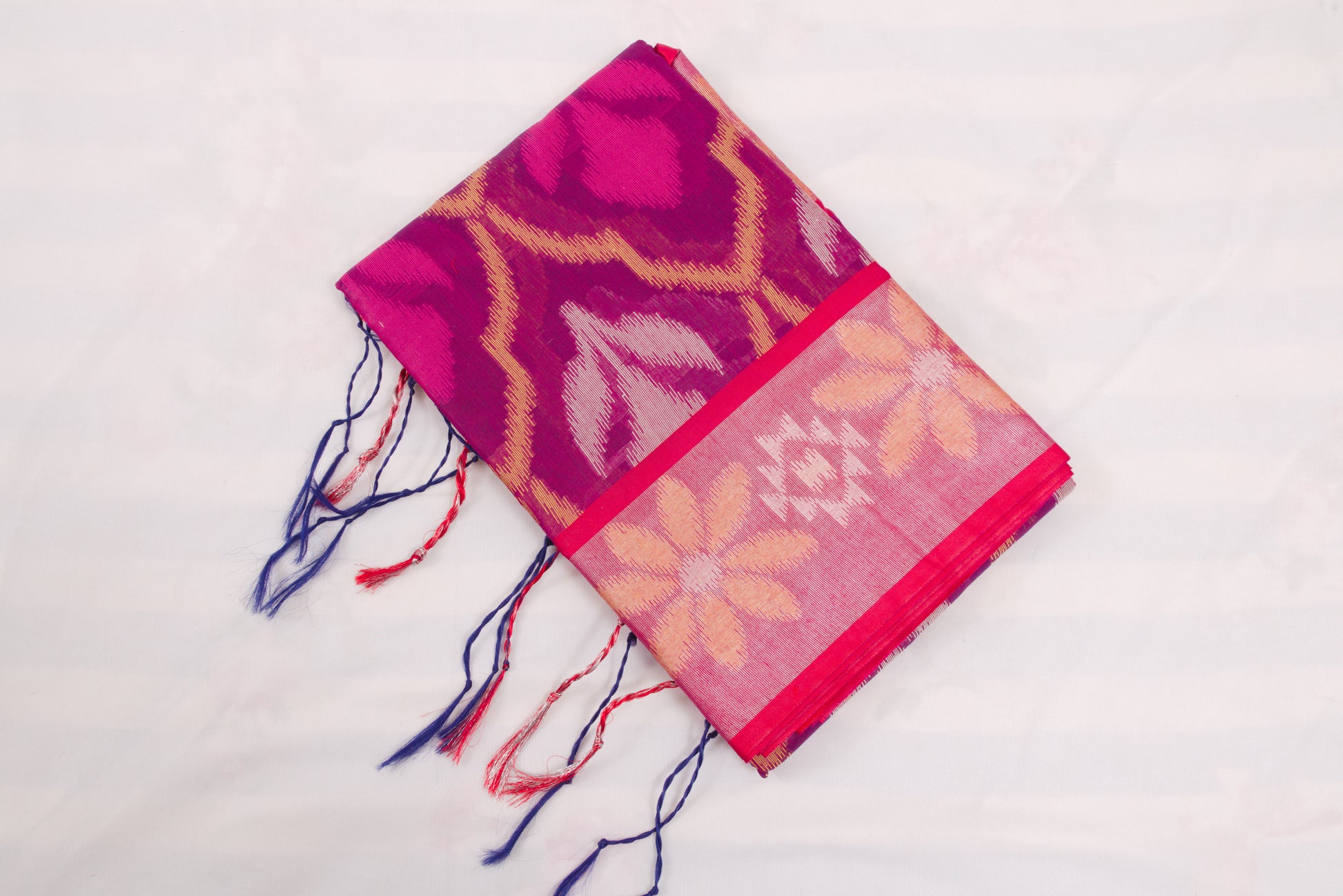 Pochampally saree featuring vibrant Ikat motifs and elegant contrast pallu 