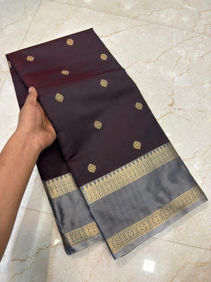 Festive Banarasi saree with gold weaving and elegant drape 