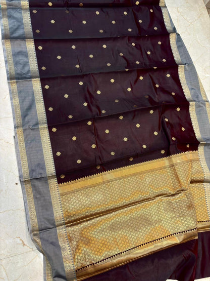 Detailed view of zari border on Banarasi semi Katan silk saree 