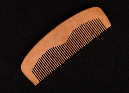 Udayagiri Cutlery – Wooden Comb – Large Size - Made with Neem wood – 6 X 2 inches - P00055